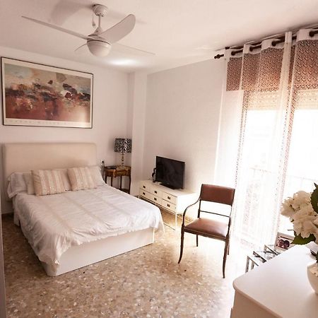 Lola.- Habitacion De Matrimonio, Con Bano Privado Гранада Екстер'єр фото